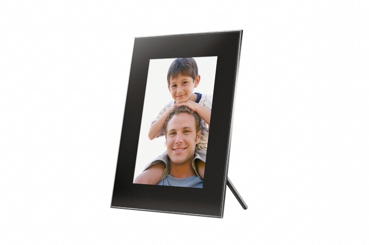 Sony updates digital photo frame family What Digital Camera