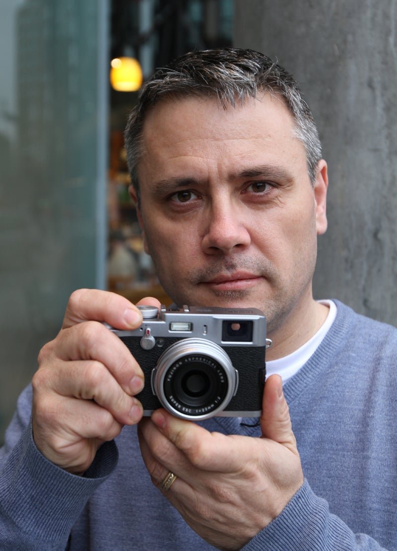Fujifilm Finepix X100: Hands On First Look Review - What Digital