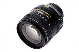 Nikon-AF-S-DX-Nikkor-16-80mm-f2.8-4E-ED-VR-(t)