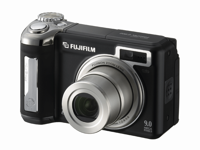 Fuji_E900_front1.gif