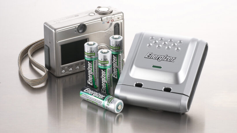 Energizer Ultra Compact Charger