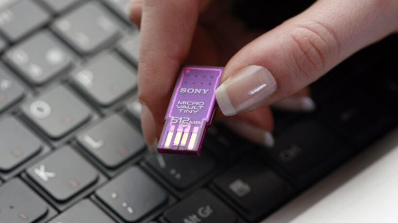 Sony announces Micro Vault Tiny