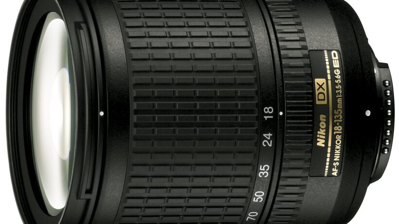 Nikon AF-S DX Zoom-Nikkor 18-135mm zoom lens