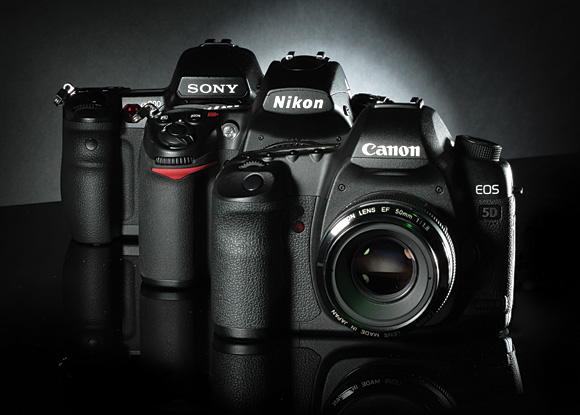 Canon EOS 5D Mk.II vs Nikon D700 vs Sony A900