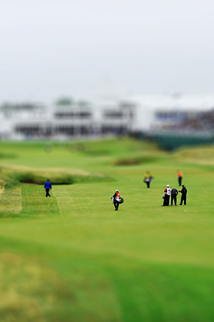 Tilt shift in photoshop to fake miniature scenes golf course example