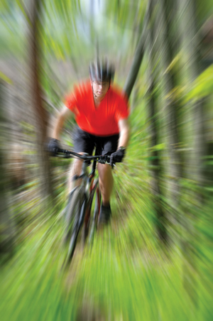Create a Zoom Burst with your DSLR or in Photoshop