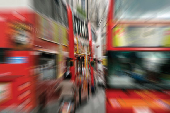 How To Shoot... Motion Pictures - Zoom burst