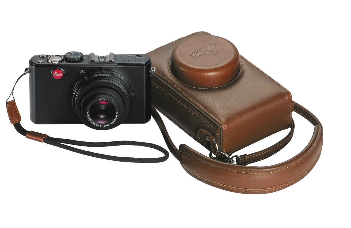Leica D-lux 4 and leather case What Digital Camera Haiti auction Leica D-lux 4 and leather case What Digital Camera Haiti auction