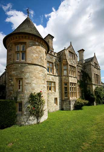 British Heritage - Beaulieu Palace British Heritage - Beaulieu Palace