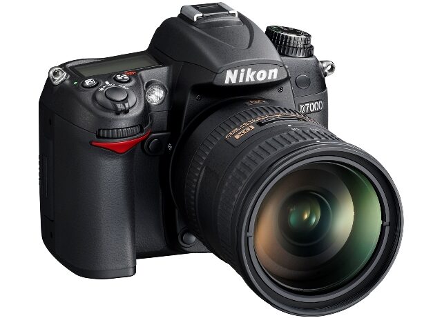 Nikon D7000 First Look Video