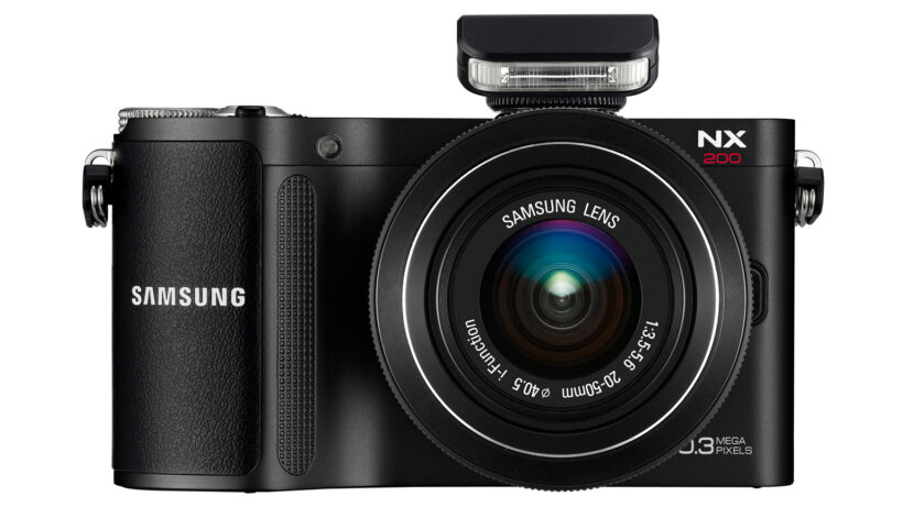 Hands On Preview: Samsung NX200