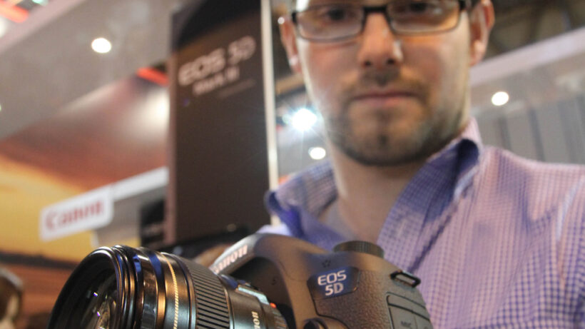 Canon EOS 5D Mk III hands-on first look