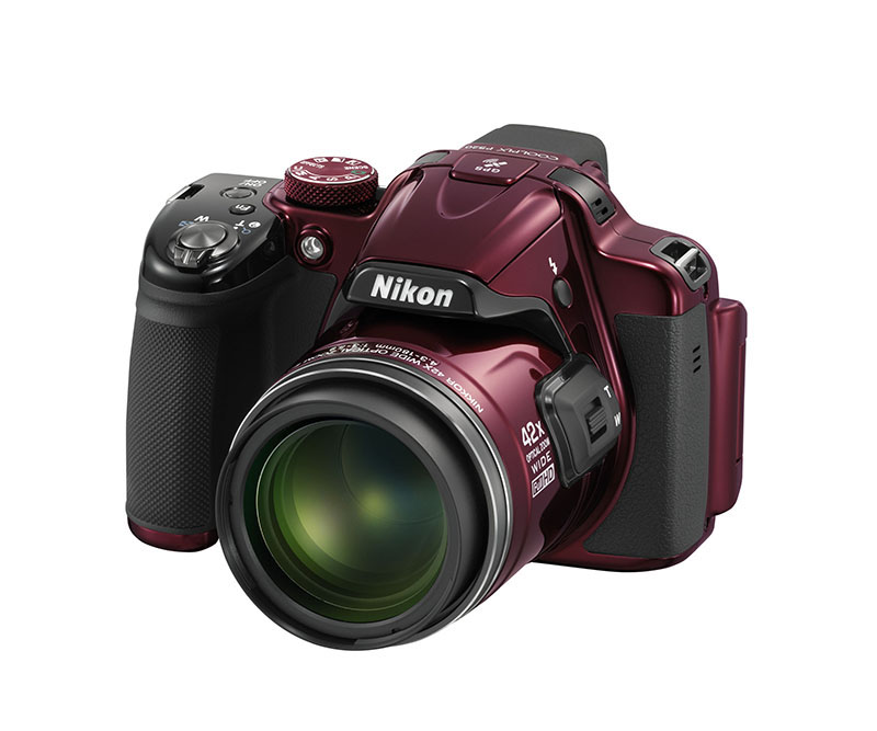 Nikon COOLPIX P520 angle red