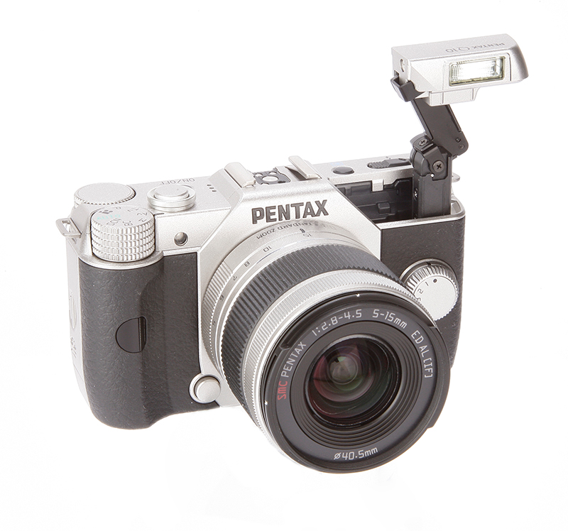 Pentax Q10 flash