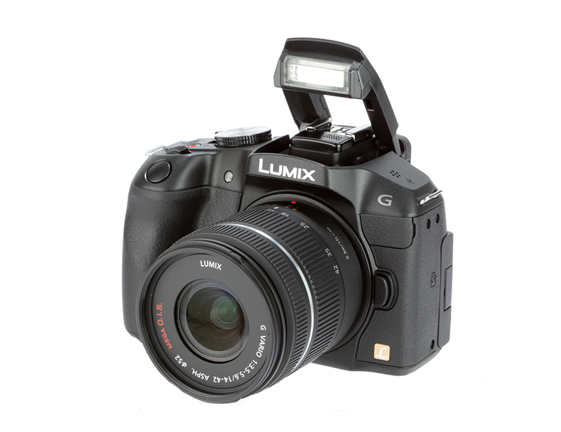 Panasonic Lumix G6 Review - front flash up