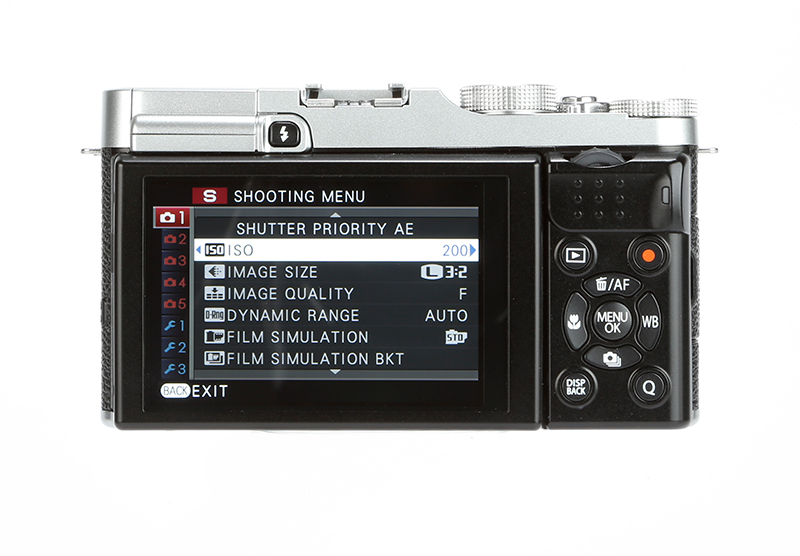 Fujifilm X-M1 Review - rear screen