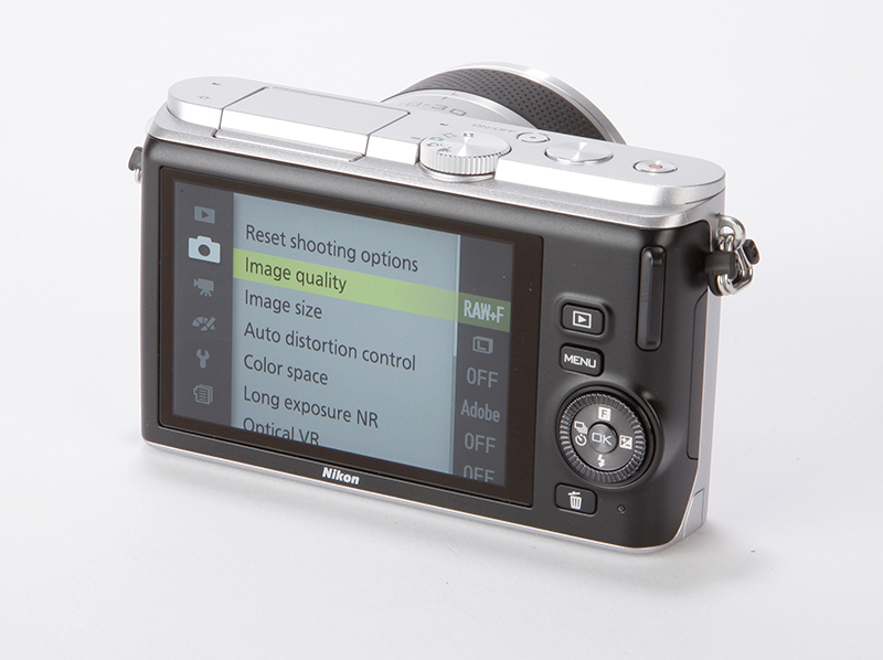 Nikon 1 J3 Review - rear