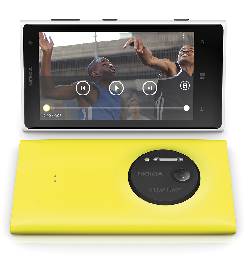Nokia Lumia 1020 front and back
