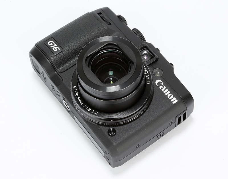 Canon PowerShot G16 Review – angled rear