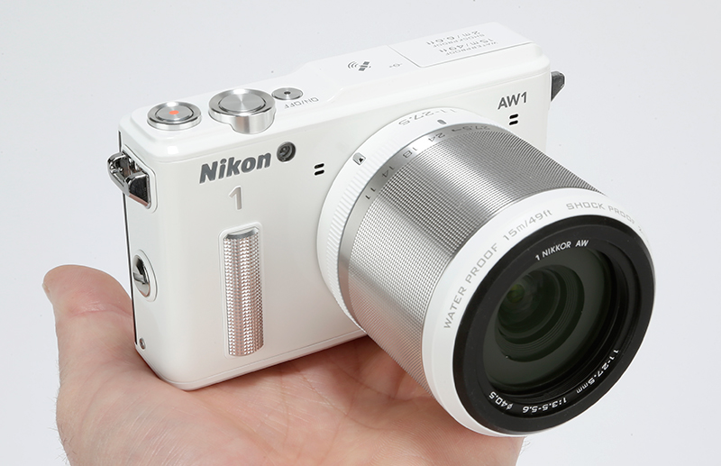 Nikon 1 AW1 Review – hand held