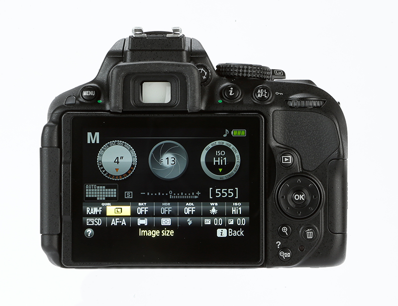 Nikon D5300 Review - rear screen