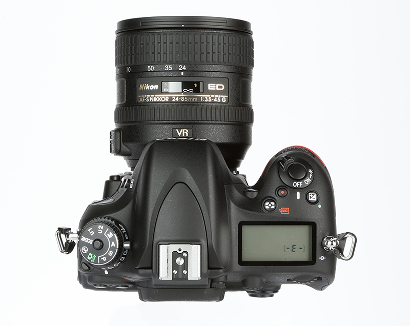 Nikon D610 Review – top plate
