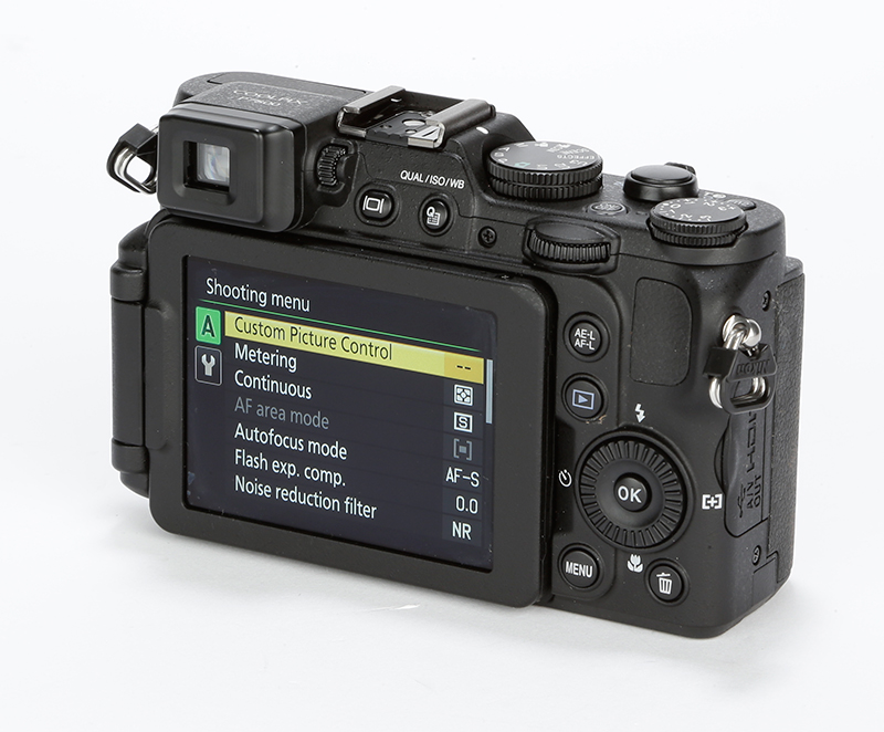 Nikon P7800 Review – rear angled