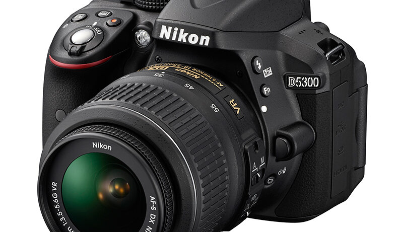 UPDATE: Sigma now announces compatability problems with Nikon Df as well as D5300