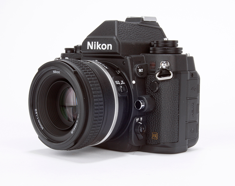 Nikon Df Review - side angled