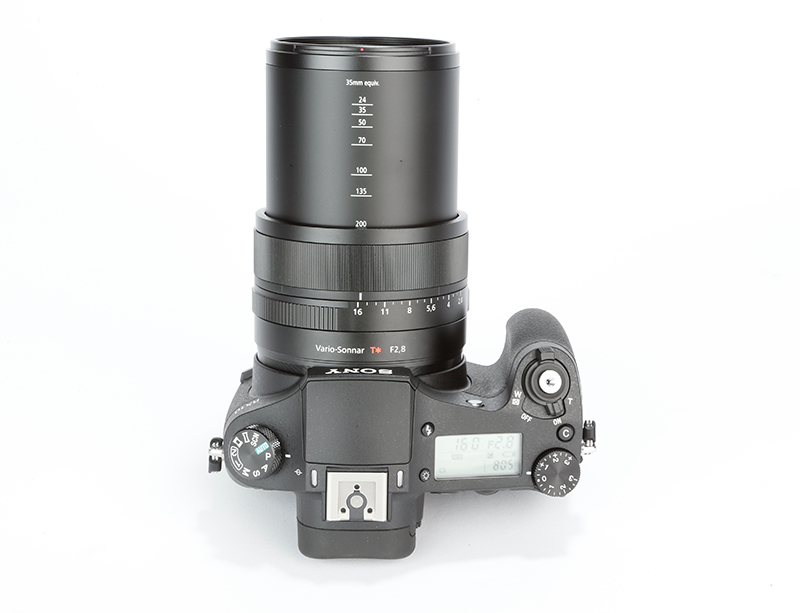 Sony Cyber-shot RX10 Review - top down