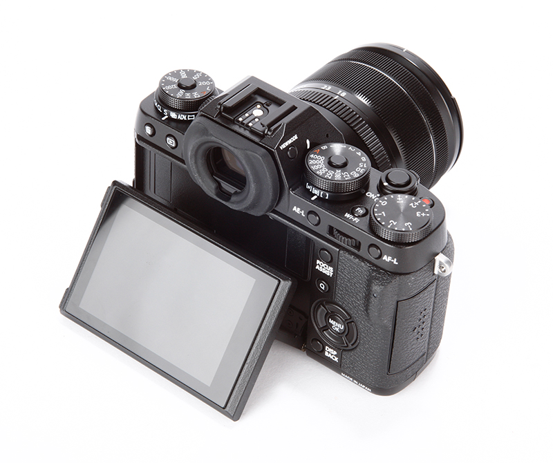 Fujifilm X-T1 Review – rear angled