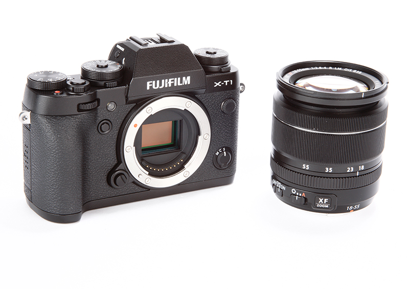Fujifilm X-T1 vs Nikon Df - X-T1 sensor