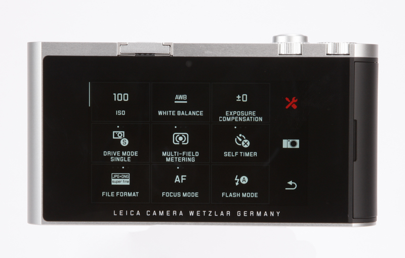 Leica T Review - rear with touchscreen
