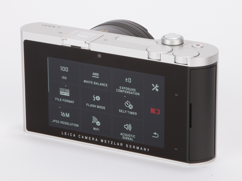 Leica T Review - rear angled