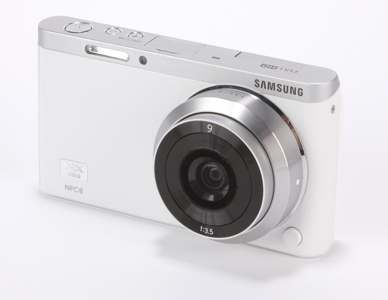 Samsung NX Mini Review - angled