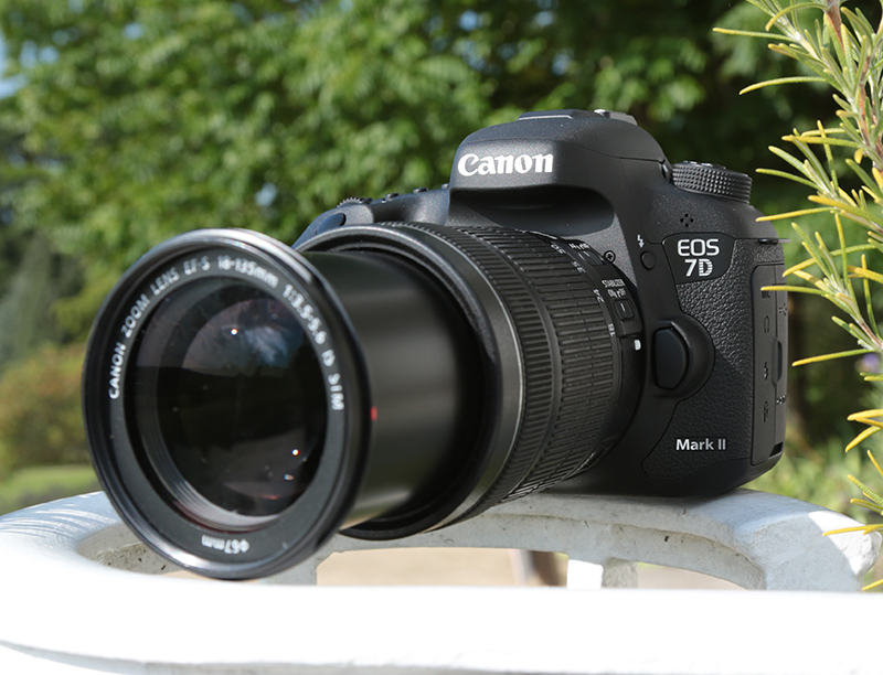 Canon EOS 7D Mark II hands-on product shot