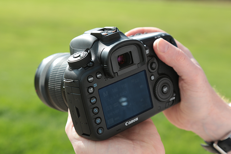 Canon EOS 7D Mark II hands-on product shot