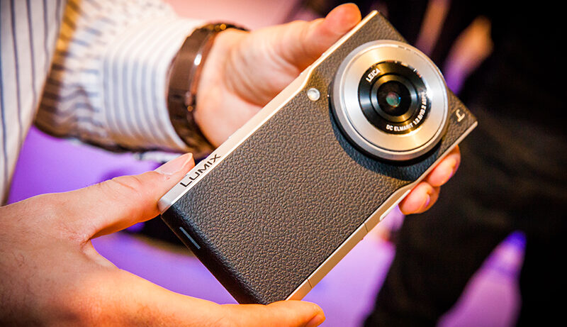 Panasonic Lumix CM1 hands-on