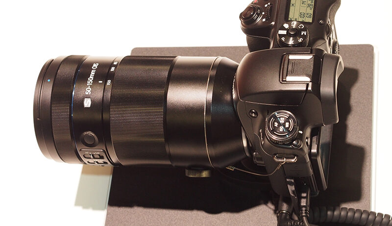 Samsung NX1 hands-on product shot