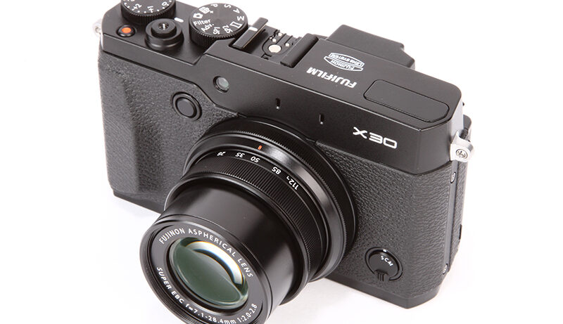 Fujifilm X30 product shot 12