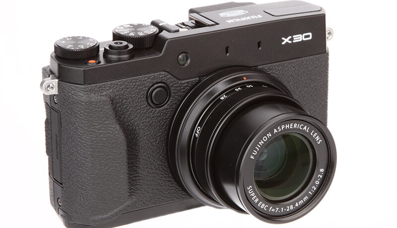 Fujifilm X30 product shot 15