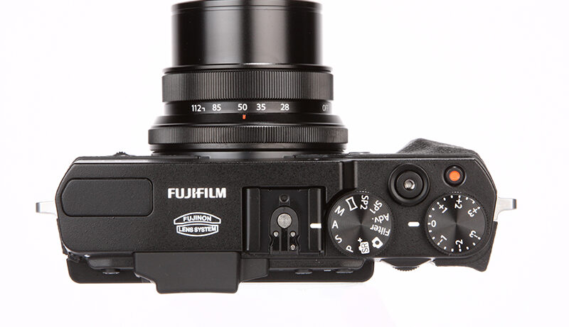 Fujifilm X30 product shot 18