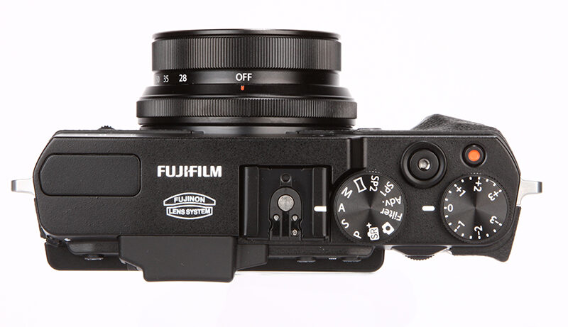 Fujifilm X30 product shot 19