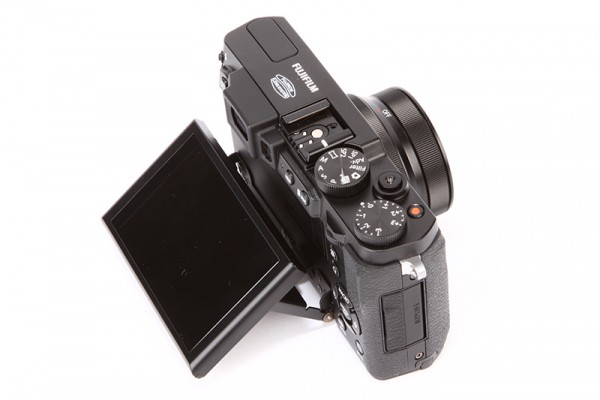 Fujifilm X30 Review - LCD screen