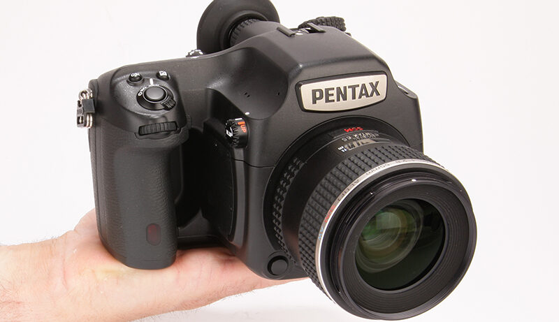 Pentax 645Z product shot 1