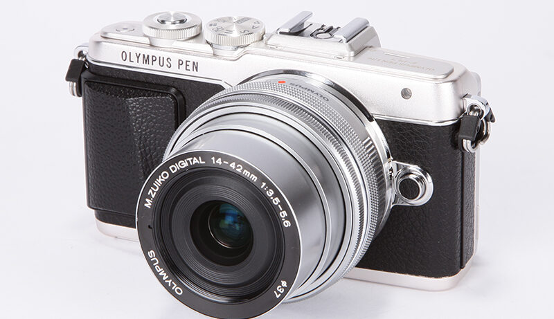 Olympus E-PL7 product shot 14