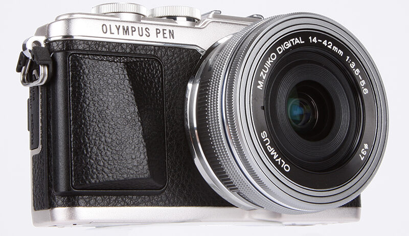 Olympus E-PL7 product shot 4