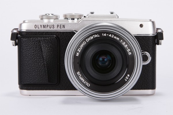 Olympus E-PL7 product shot 7