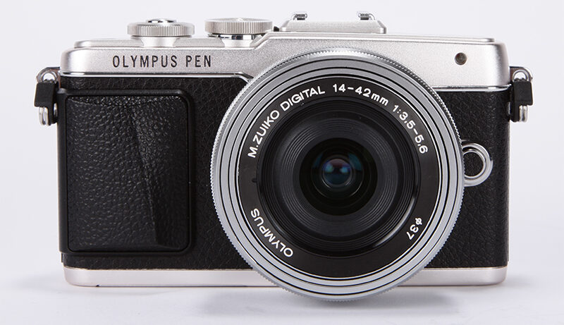Olympus E-PL7 product shot 7
