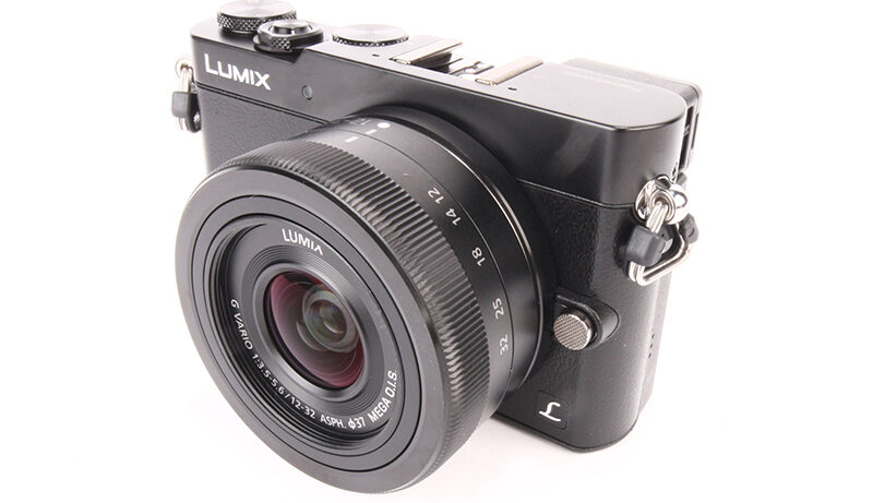 Panasonic Lumix GM5 product shot 2